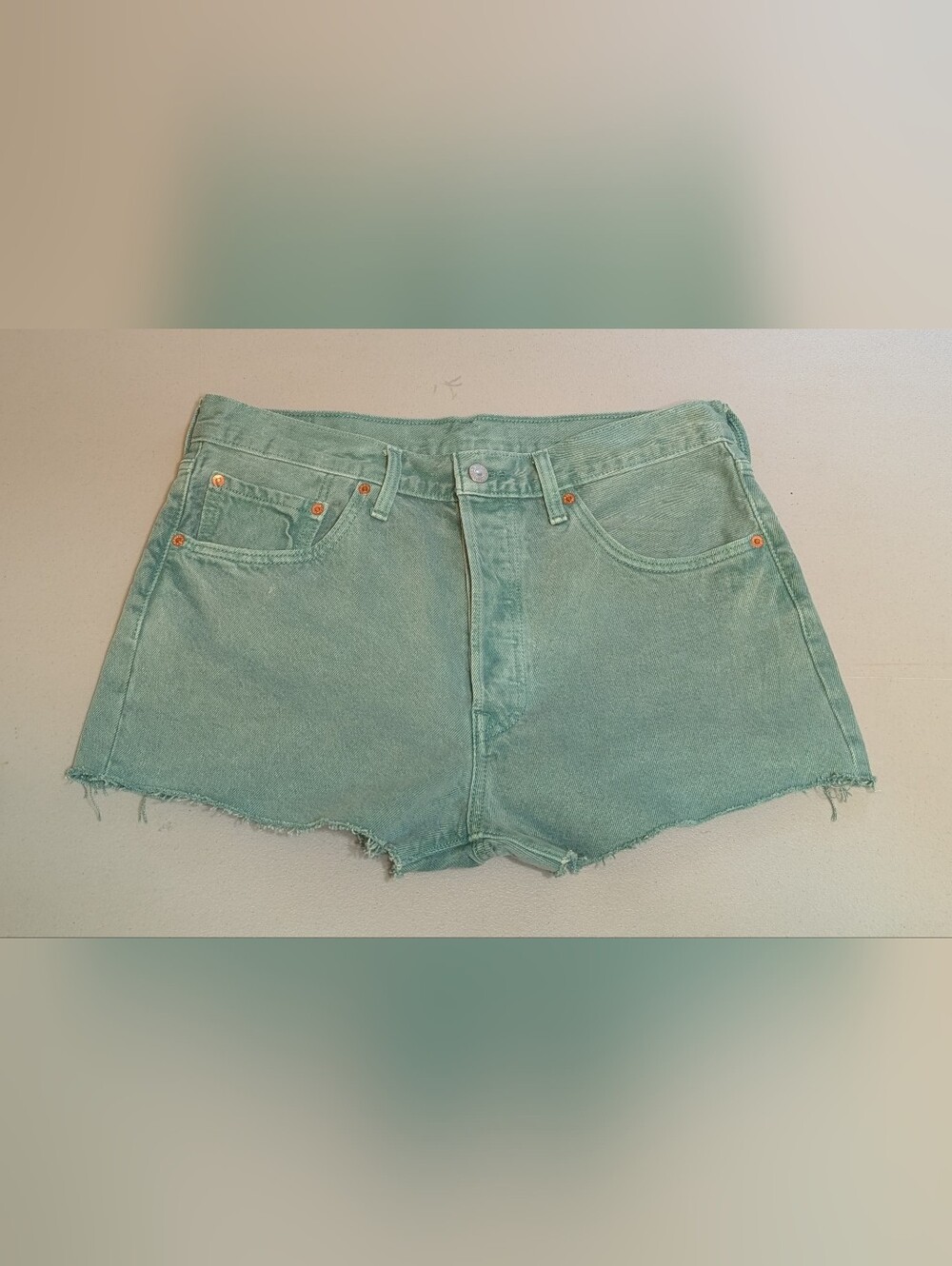 Levi's 501 green shorts, size 32